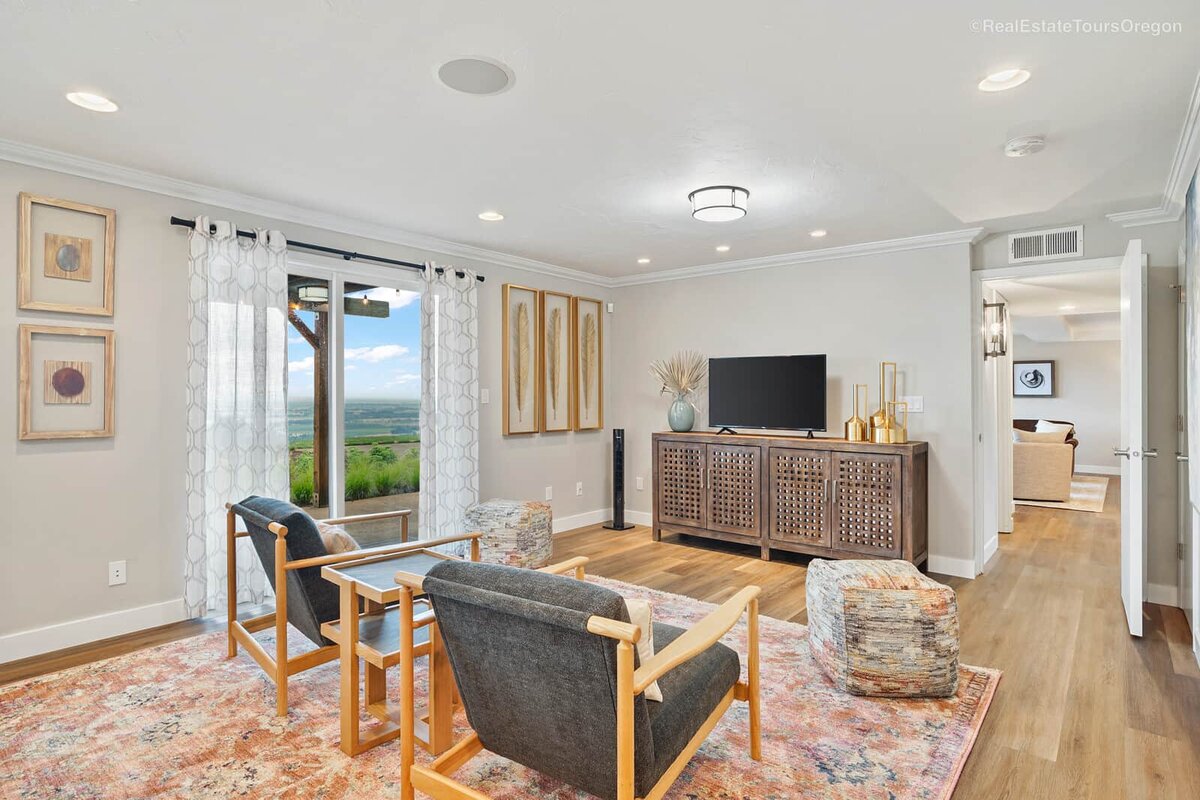Private Wine Country Homes | Dundee Hills Wine Country