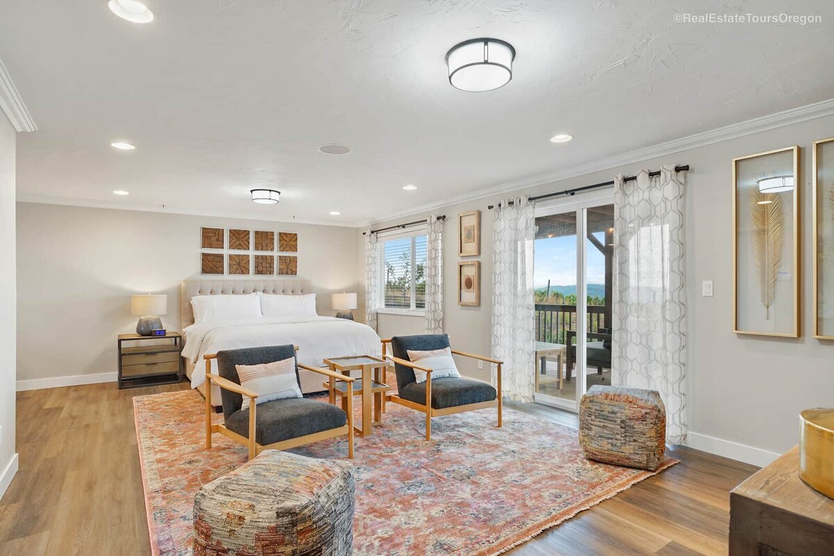 Private Wine Country Homes | Dundee Hills Wine Country